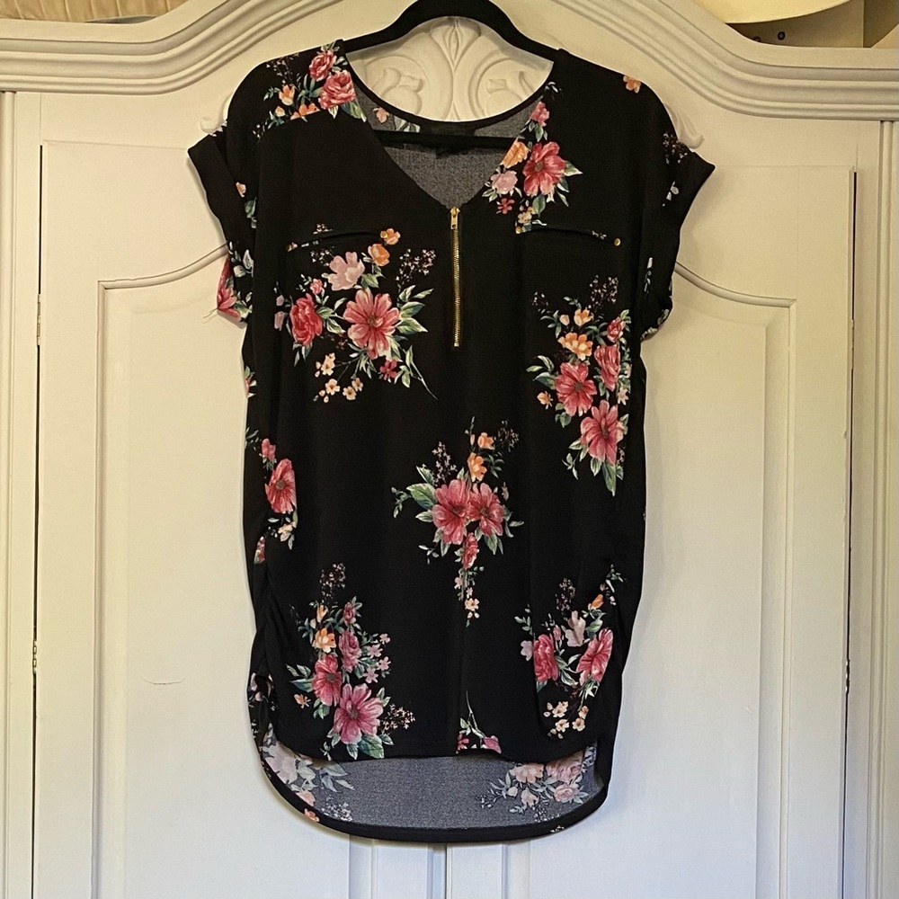 5/$25 Sweet Wanderer Maternity Black Floral Blouse